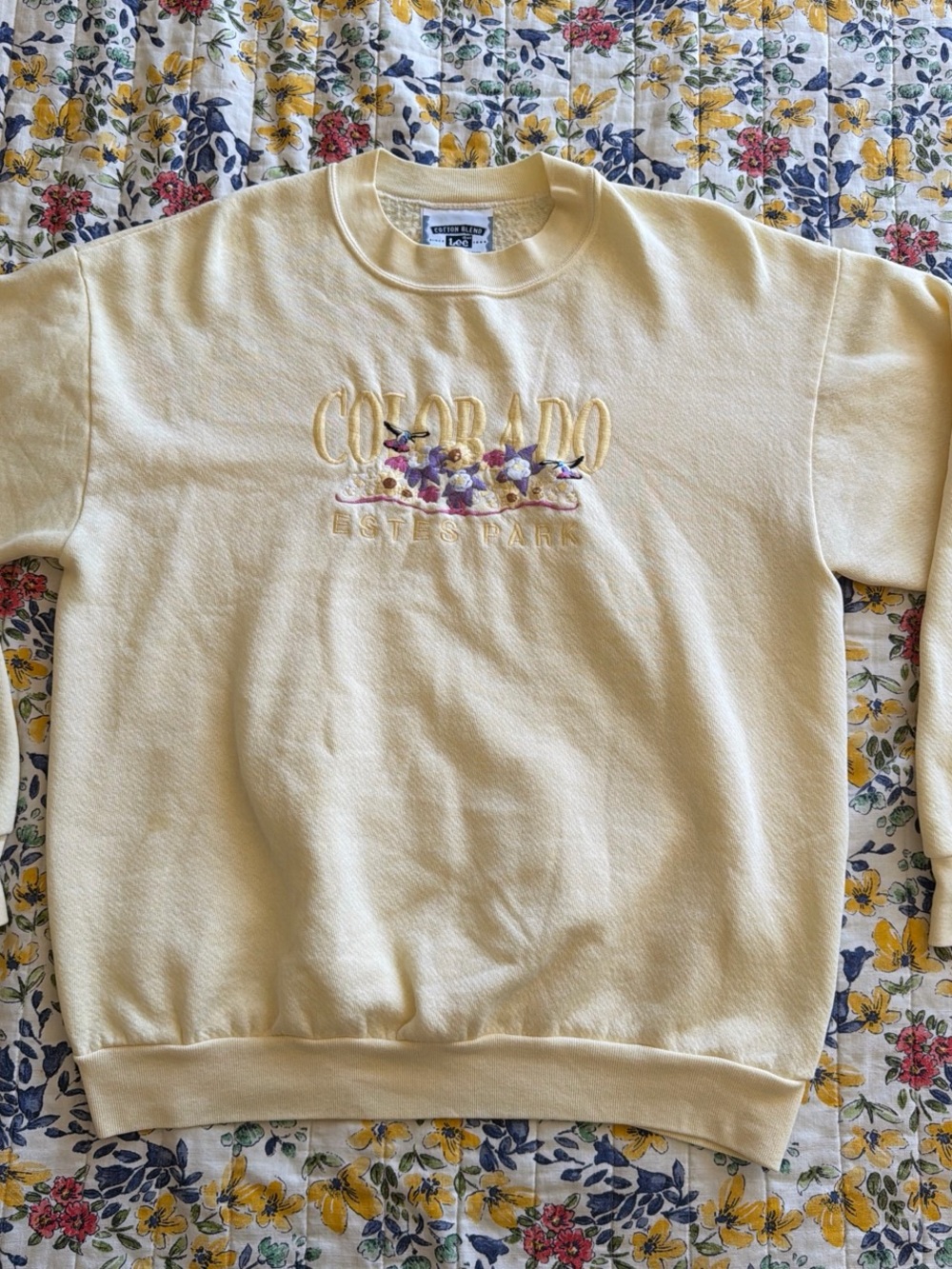 Vintage Lee Cream Yellow Floral 'Colorado' Embroidered Crewneck Sweatshirt